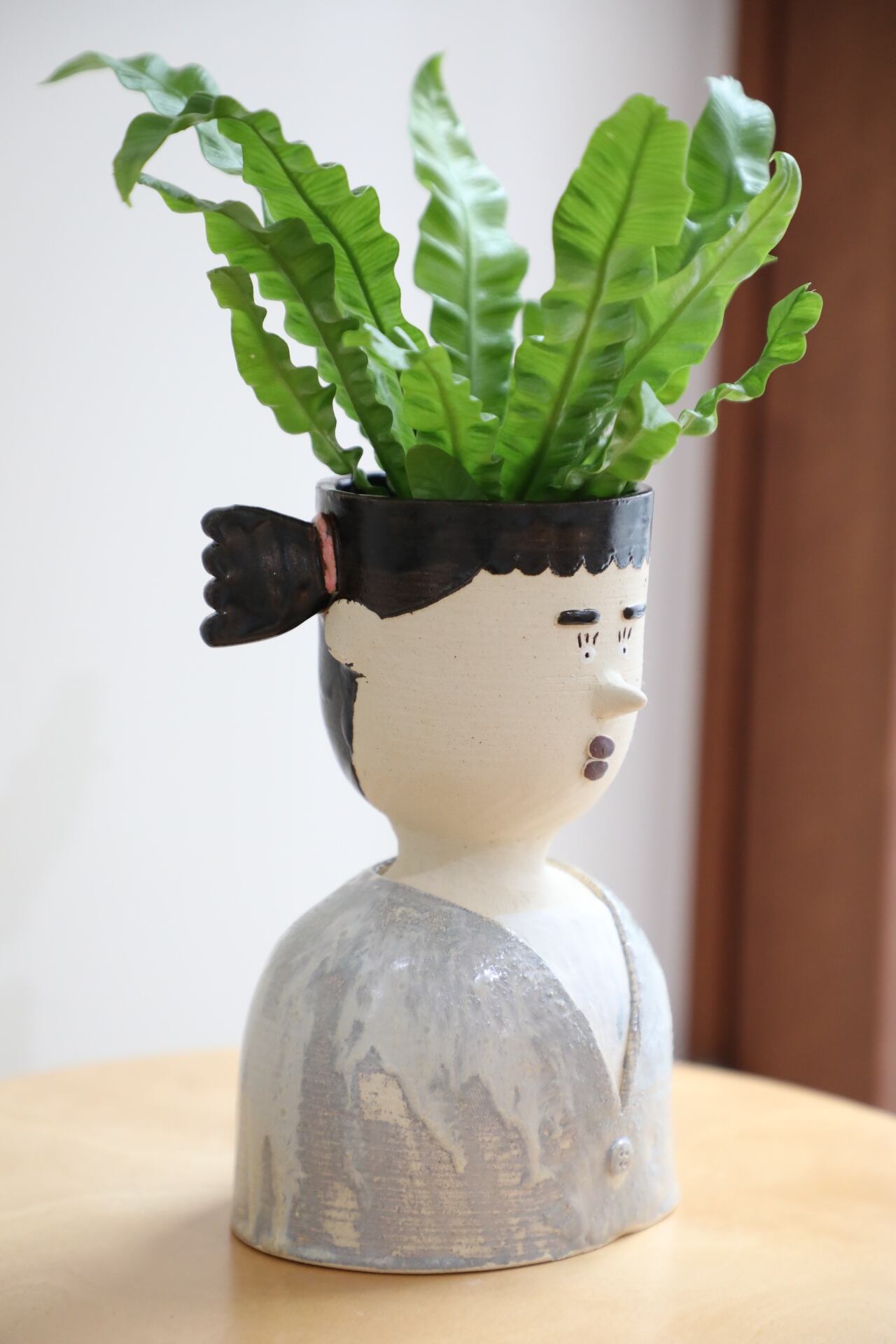 人シリーズ/アケミ】陶芸作家 山中 正大×翠堂明 コラボ植木鉢 | 【厳選