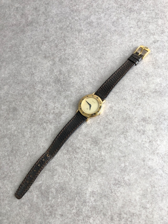 GUCCI グッチ 腕時計 ブラック サークルローマ文字 レザー 3000L vintage ヴィンテージ オールド upizt7