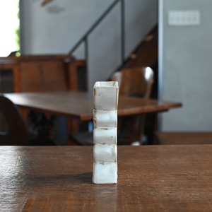 OluNoA / フラワーベース〈 花瓶・花器・一輪挿し・陶器・インテリア・置物 〉