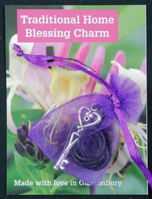 TRADITIONAL HOME BLESSING CHARM/伝統的な幸運を家に招くお守り（家内安全）