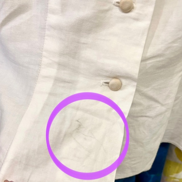 Flower embroidery blouse