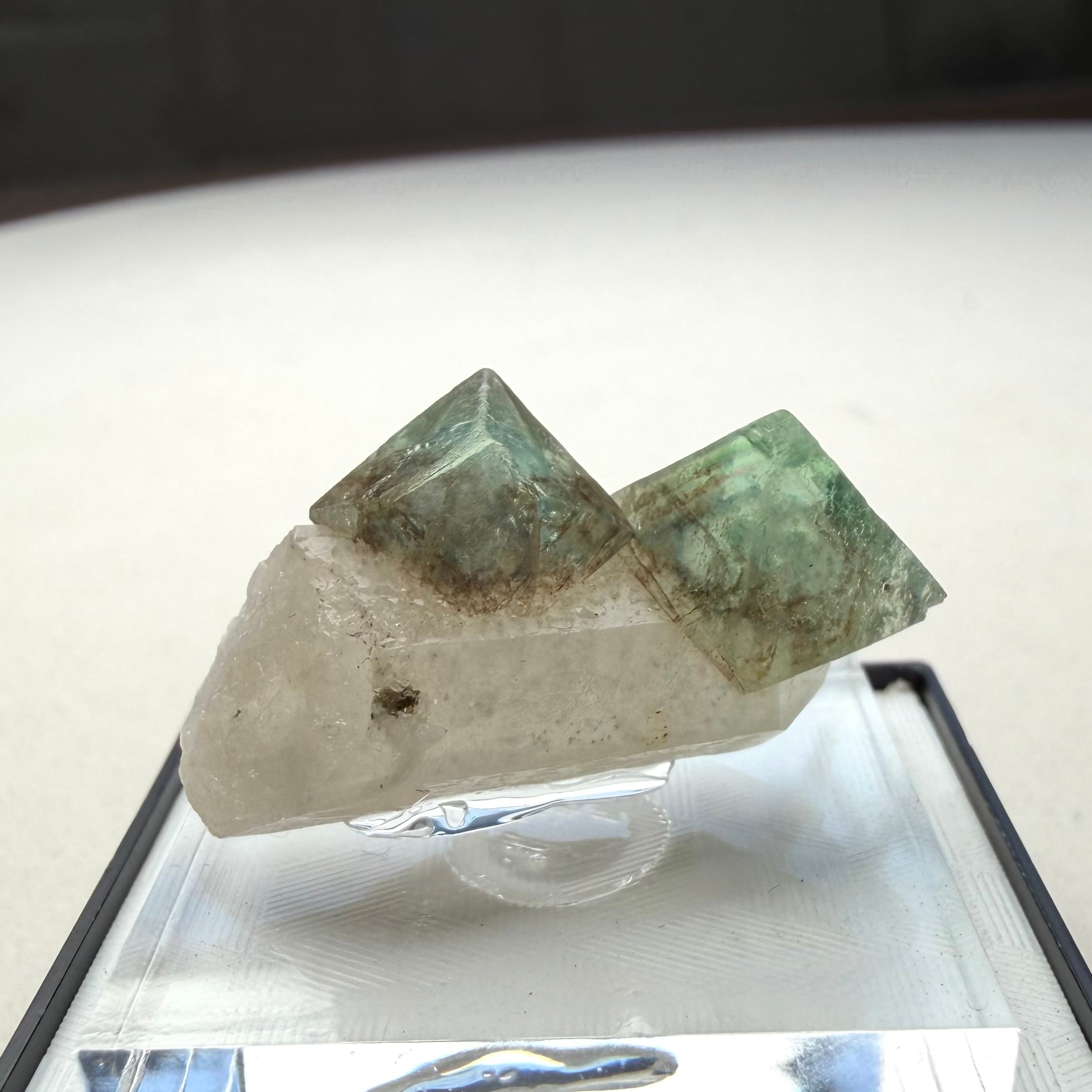 フローライト / クォーツ【Fluorite on Quartz】中国産 | PEANUTS MINERALS