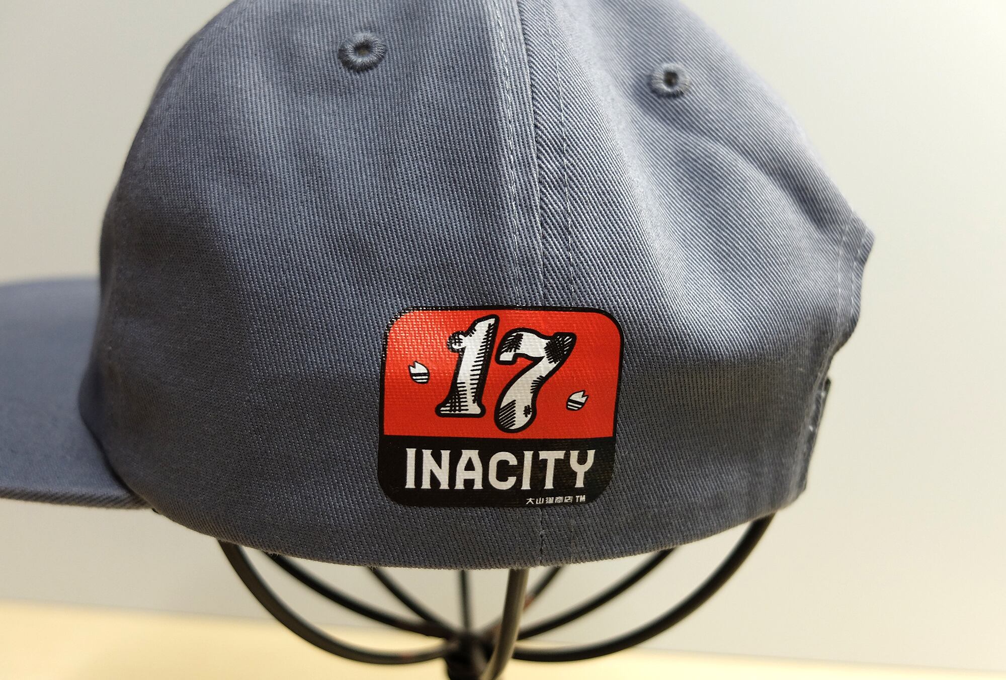 INACITY APPAREL】コットンフラットバイザーキャップ 6パネル INACITY APPAREL】コットンフラットバイザーキャップ 6パネル