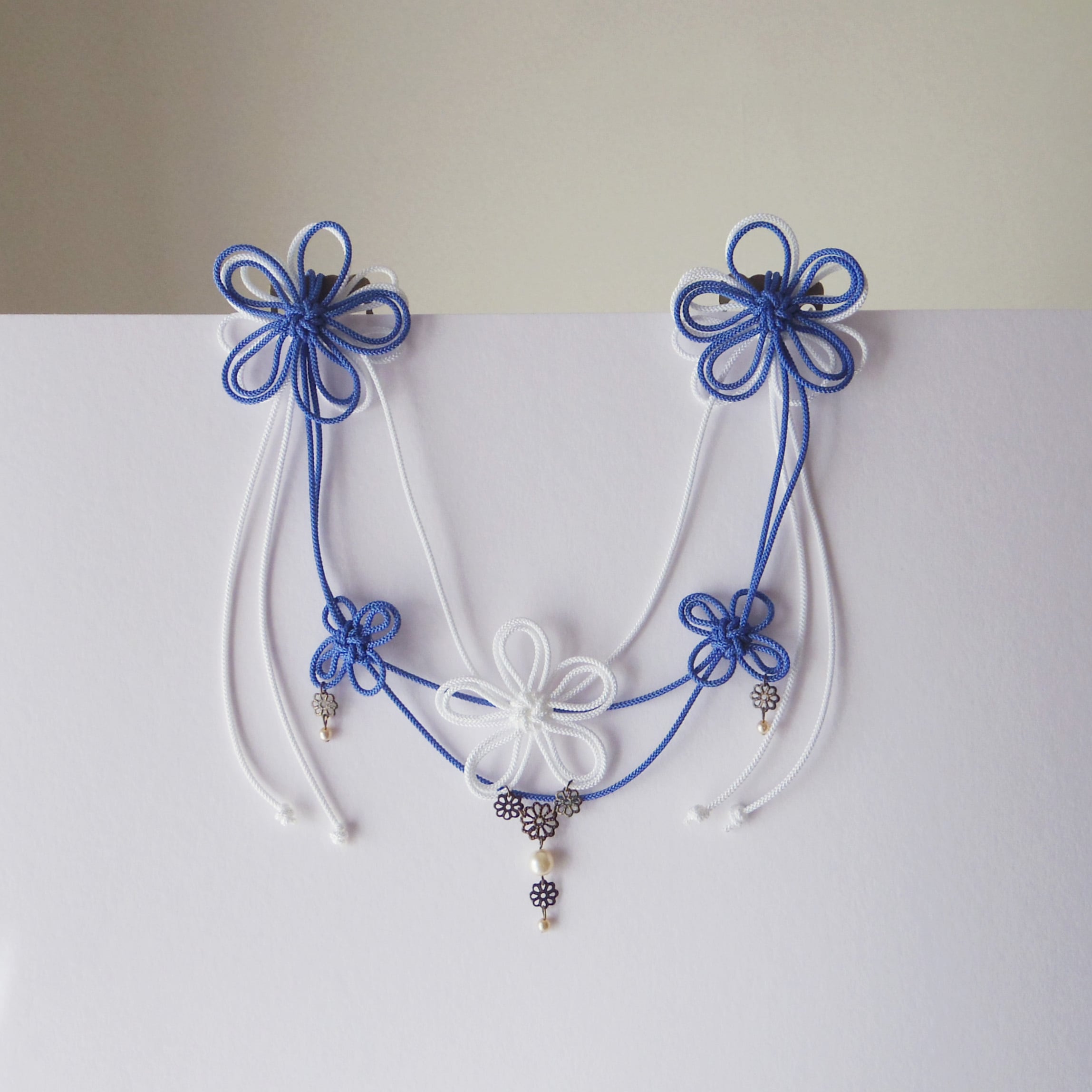 【新作】ヘアコーム「みちゆきて冰」(白×薄青)