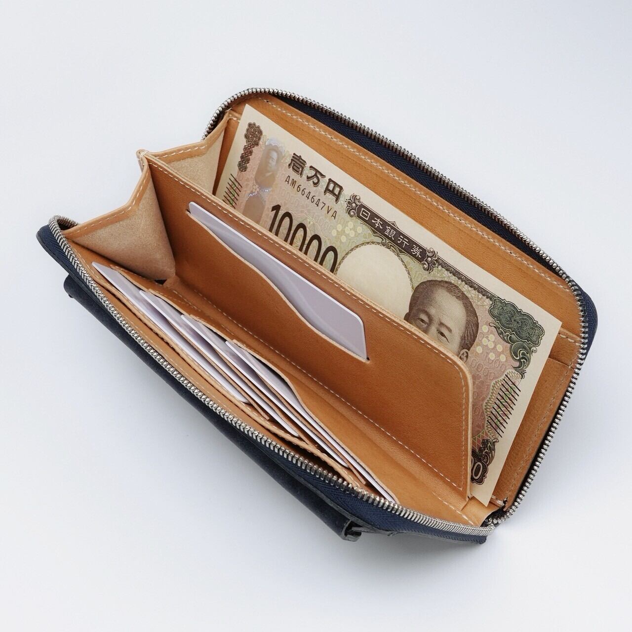 【Iru×IKENOHATA GINKAWATEN】iru 財布 Iru×IKENOHATA GINKAWATEN】PUEBLO LEATHER ROUND WALLET / 受注生産 4