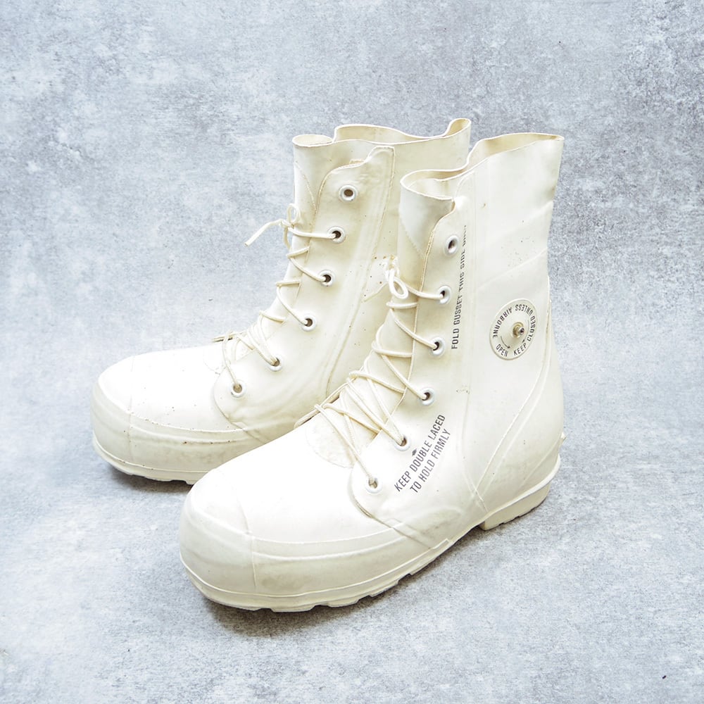 Bunny Boots US Military バニーブーツ　US9in Bunny Boots US Military バニーブーツ US9in Bunny Boots and White