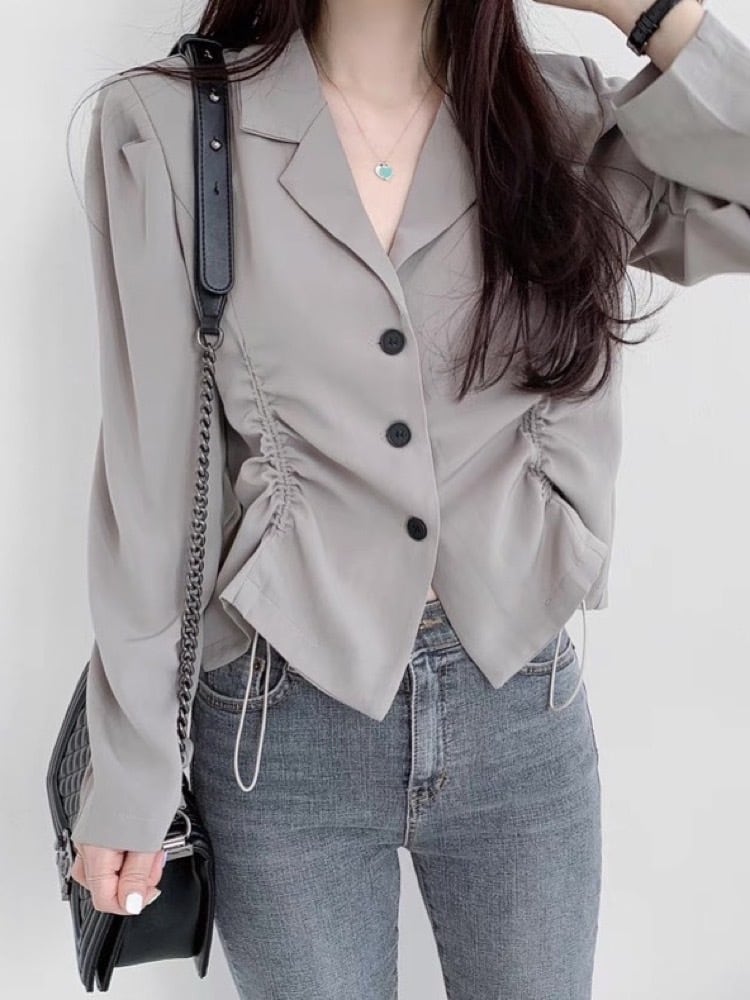 美シルエットが叶う シャーリングショートブラウス 長袖 大人可愛い お洒落 上品 カジュアル きれいめ デート お出かけ 体型カバー 大きいサイズ 韓国 CH10408