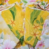 フラダンス 衣装 ワンピース ドレス Royal Creations イエロー系 ハワイ製 アシンメトリー フリル ハイビスカス柄 かわいい 華やか 鮮やか 明るい 元気 ハワイアン アロハ ハワイアンプリント フラ ダンス レッスン 練習 リゾート
