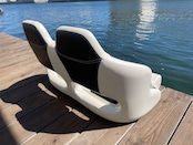 システムマリンレザーダブルシート Orca(白黒)色