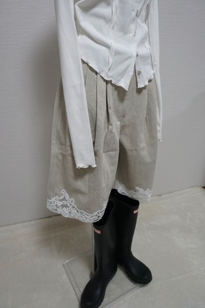 Lace Hem Half Pants (Beige)　2604-96-006