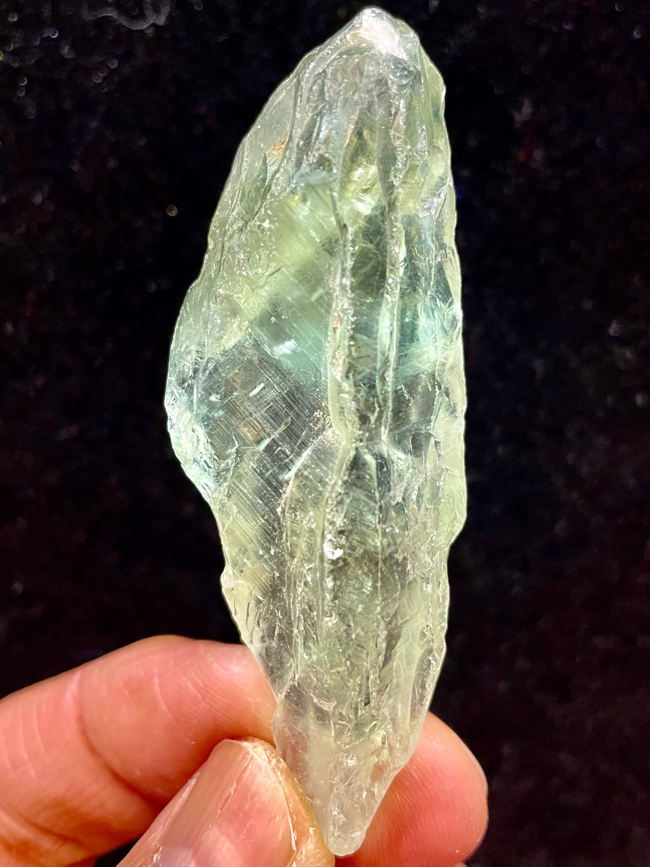 8) グリーン・アメジスト「プラシオライト」原石