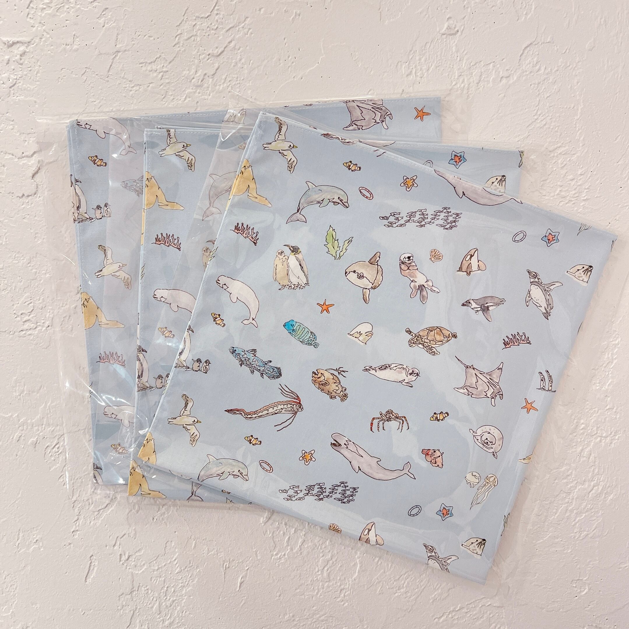 【minaco sakamoto × 大塚屋】大判ハンカチ(水族館)