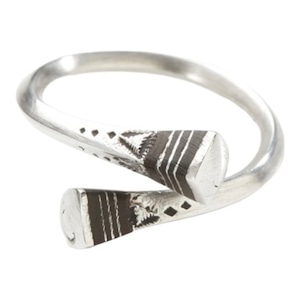 ADAWAT'N TUAREG(アダワット トゥアレグ) SILVER RING"TAFOUKT TISSGHT/タフォクトティサット"