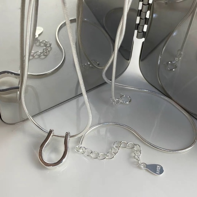 S925 U charm necklace (N31-2)