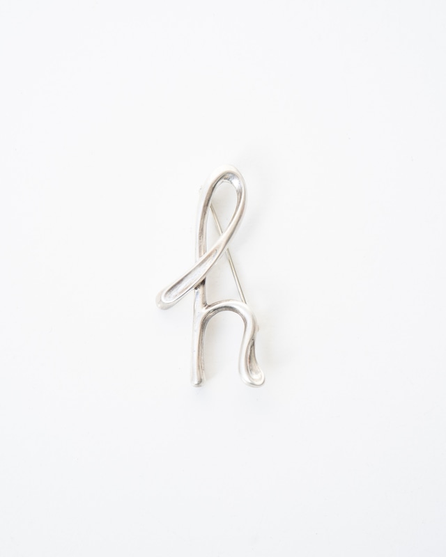 〈Tiffany＆Co〉Initial H Brooch