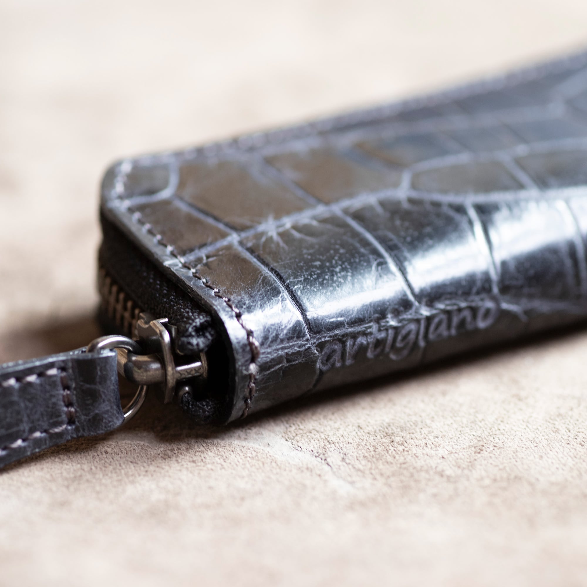 キーケース / クロコダイル型押しカーフスキン CELINE セリーヌ 6連 レザー キーケース クロコダイル型押し