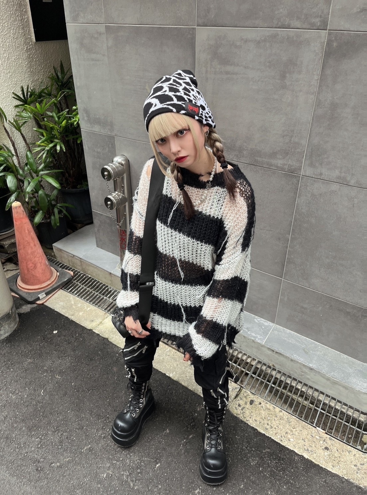 【PLANET STUDIO】damage string knit