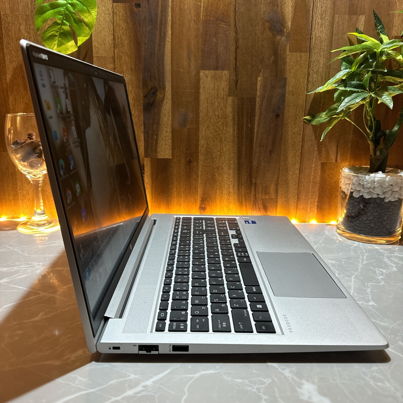 準美品‼️HP ProBook 450 G8☘最高峰i7☘第11世代☘メモリ16GB☘SSD512GB☘️ノートパソコン