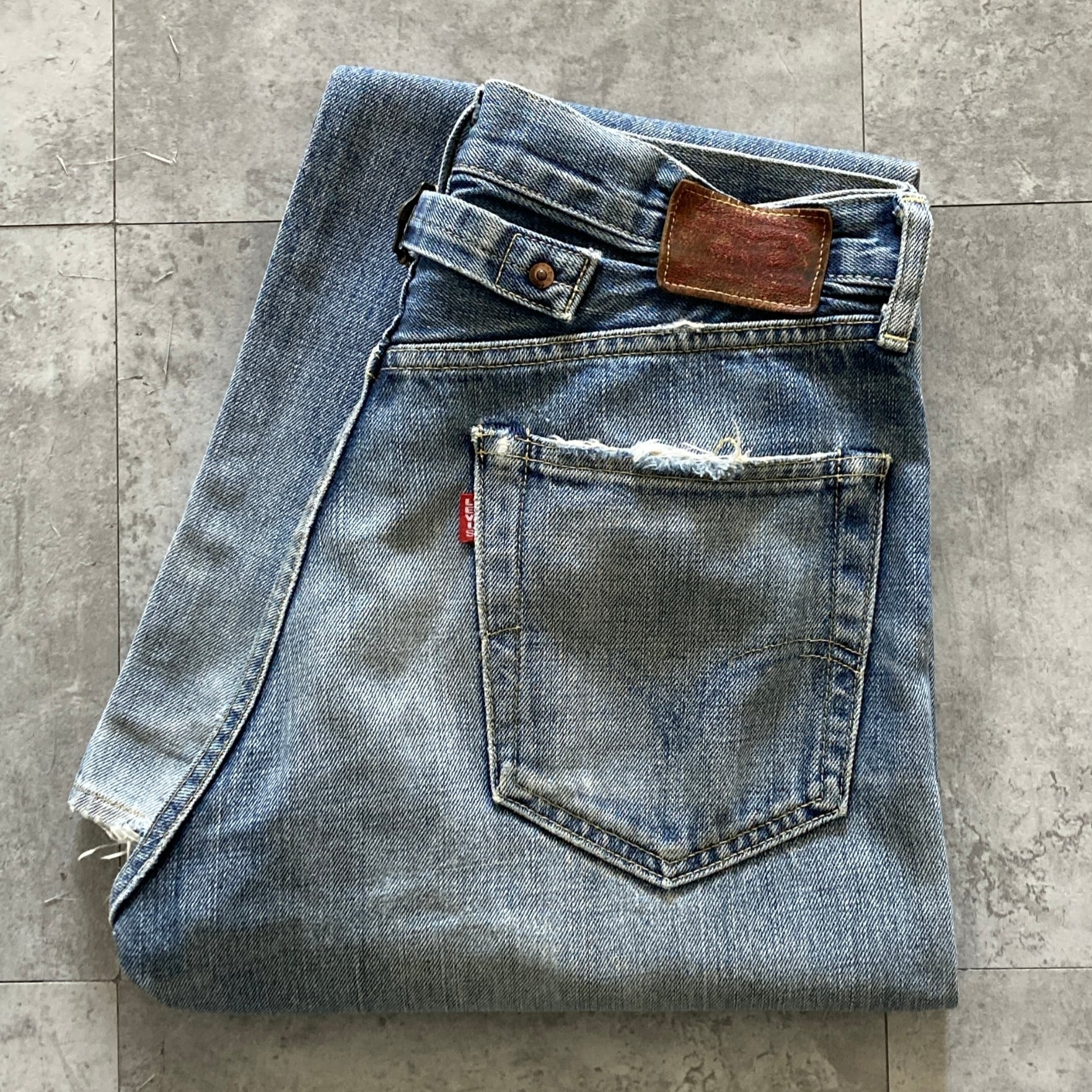 Levi’s 702XX 日本製 赤耳 セルビッジ J22 W31 濃淡　90s W31】90's Levis 702XX リーバイス 95年製 裏ボタン刻印J22 JAPAN製