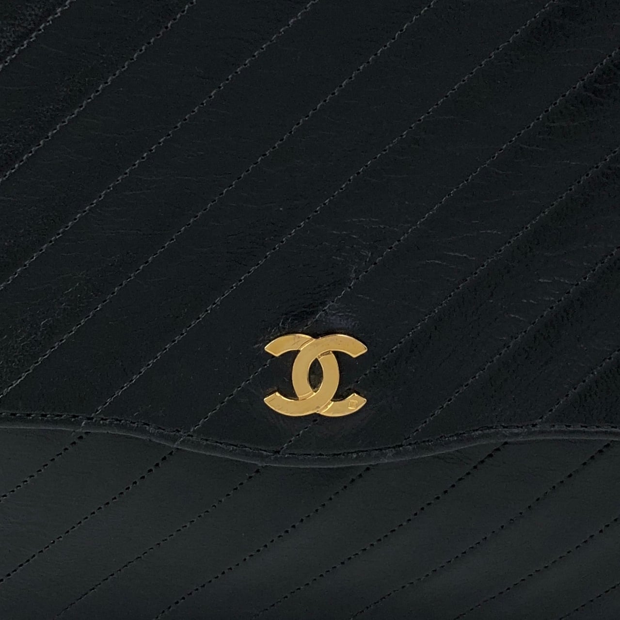 シャネル ココマーク CHANEL レザー レア 筒形ポーチ ショルダーバッグ 