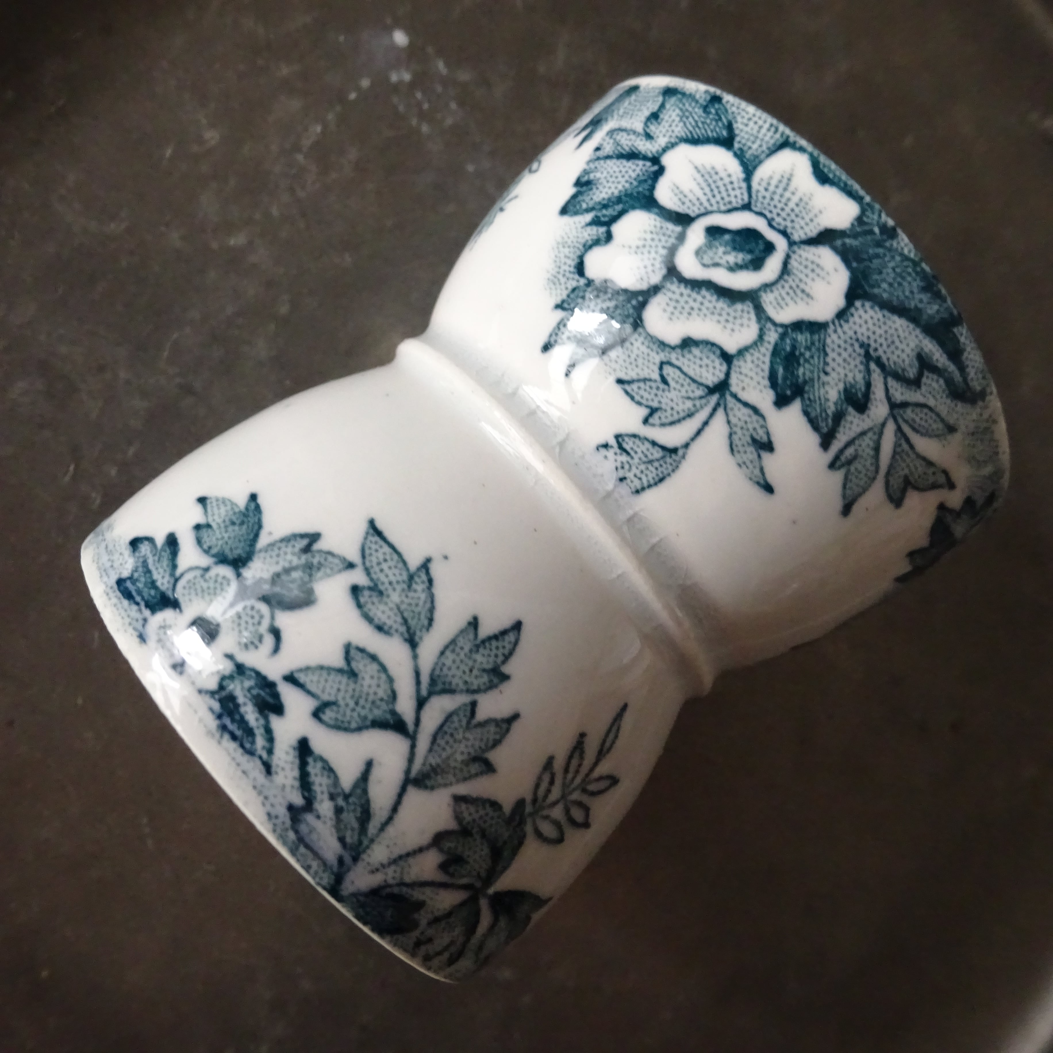 【 Nouveauté 】☆ St. Amand modèle《Marie-Louise》Coquetier diabolo (C)