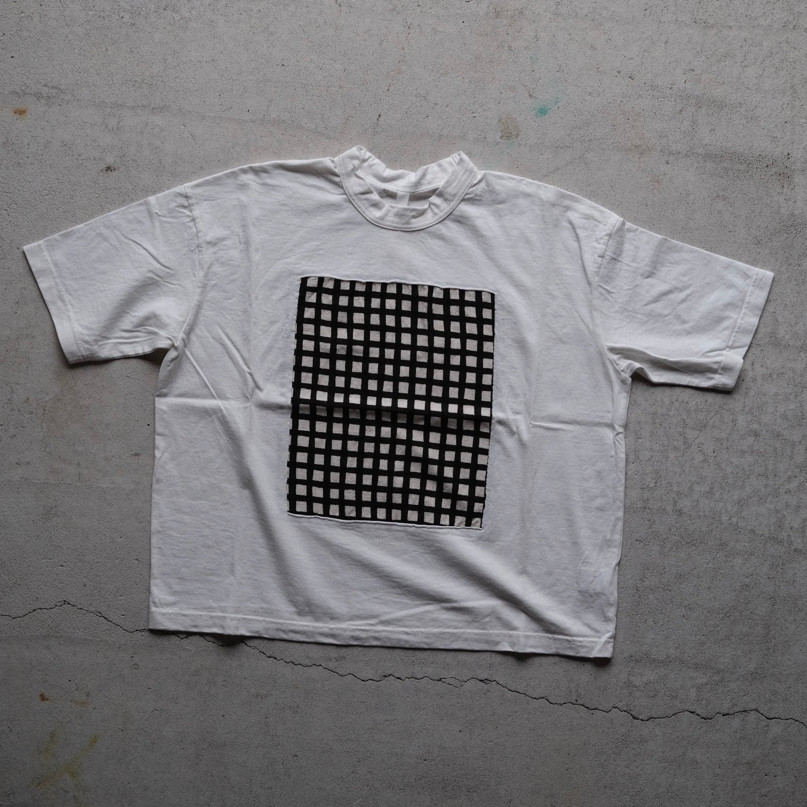 【prit】 17/1空紡天竺×10/1ムラ糸プリント 5分袖フレームTシャツ シロ×チェック