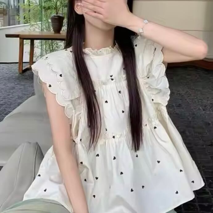 ハート柄スカラップスリーブブラウス