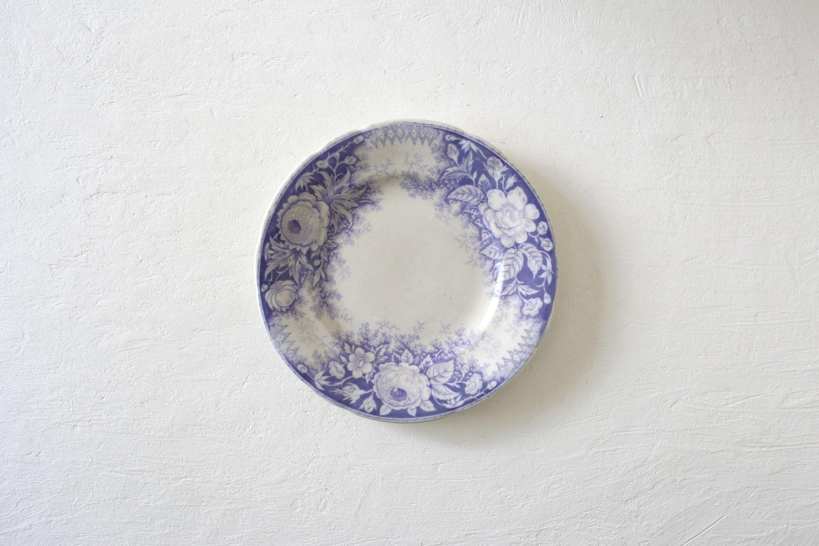 フランス アンティーク U&C SARREGUEMINES 『JARDINIERE』パープル デザートプレート N-04100