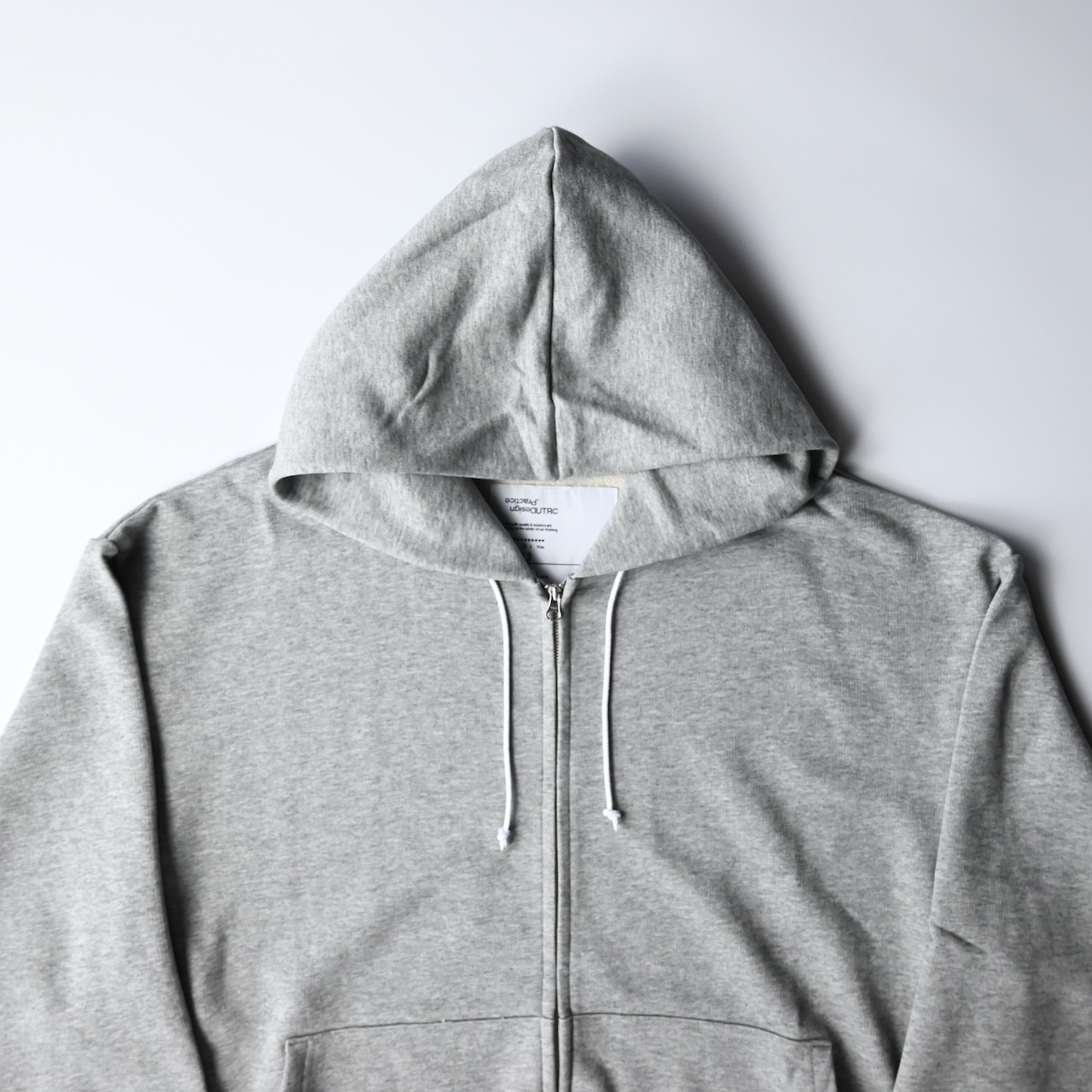 UNTRACE / 173(ジップフーディー)