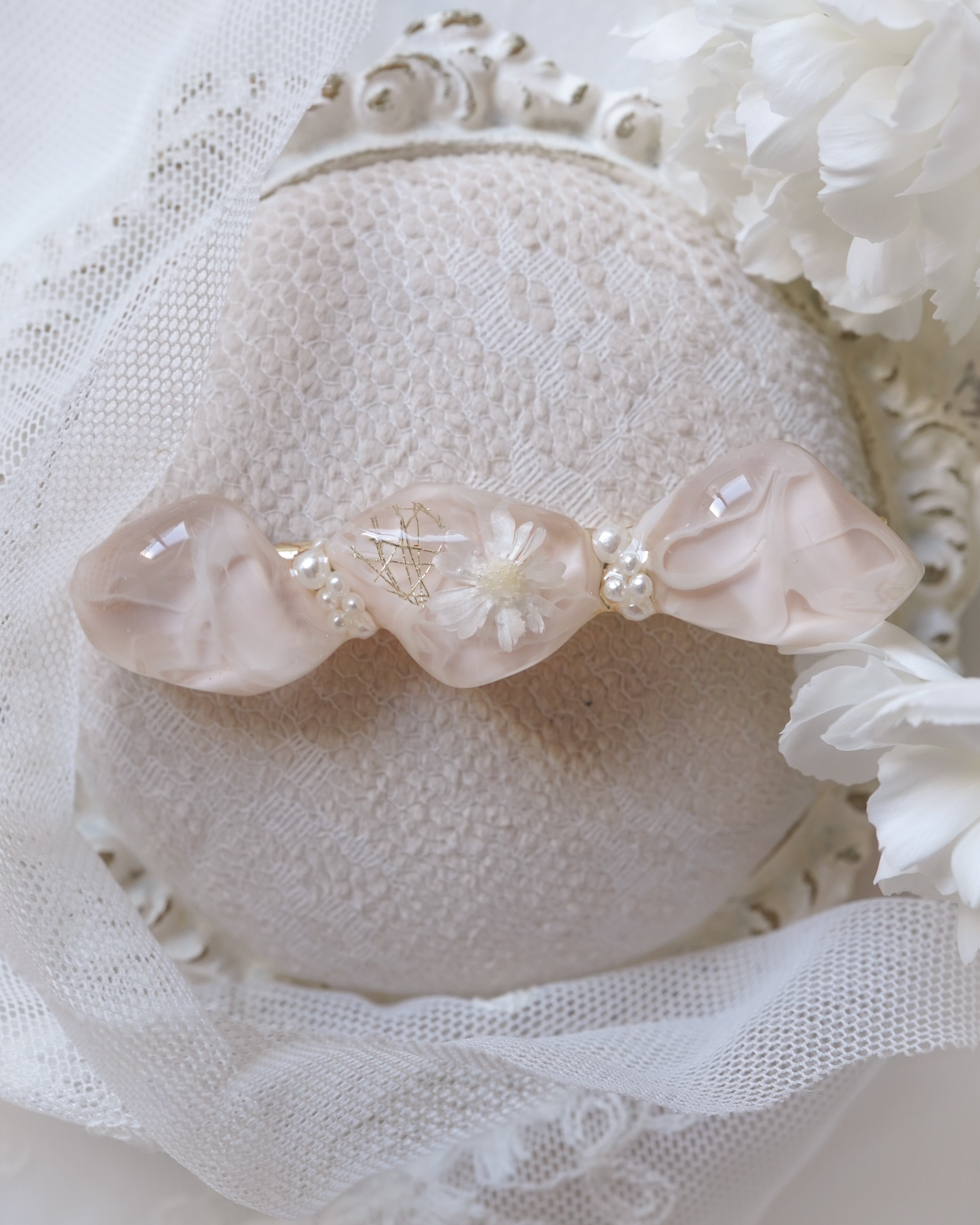 【今回限定品】『 春の訪れ 』ヘアクリップ