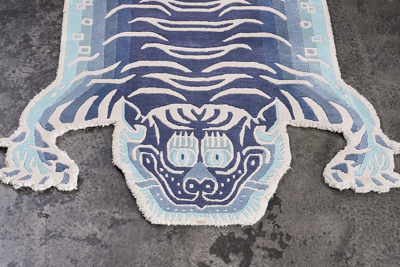 Tibetan Tiger Rug 《Sサイズ•シルク・オリジナル3・インディゴカラー