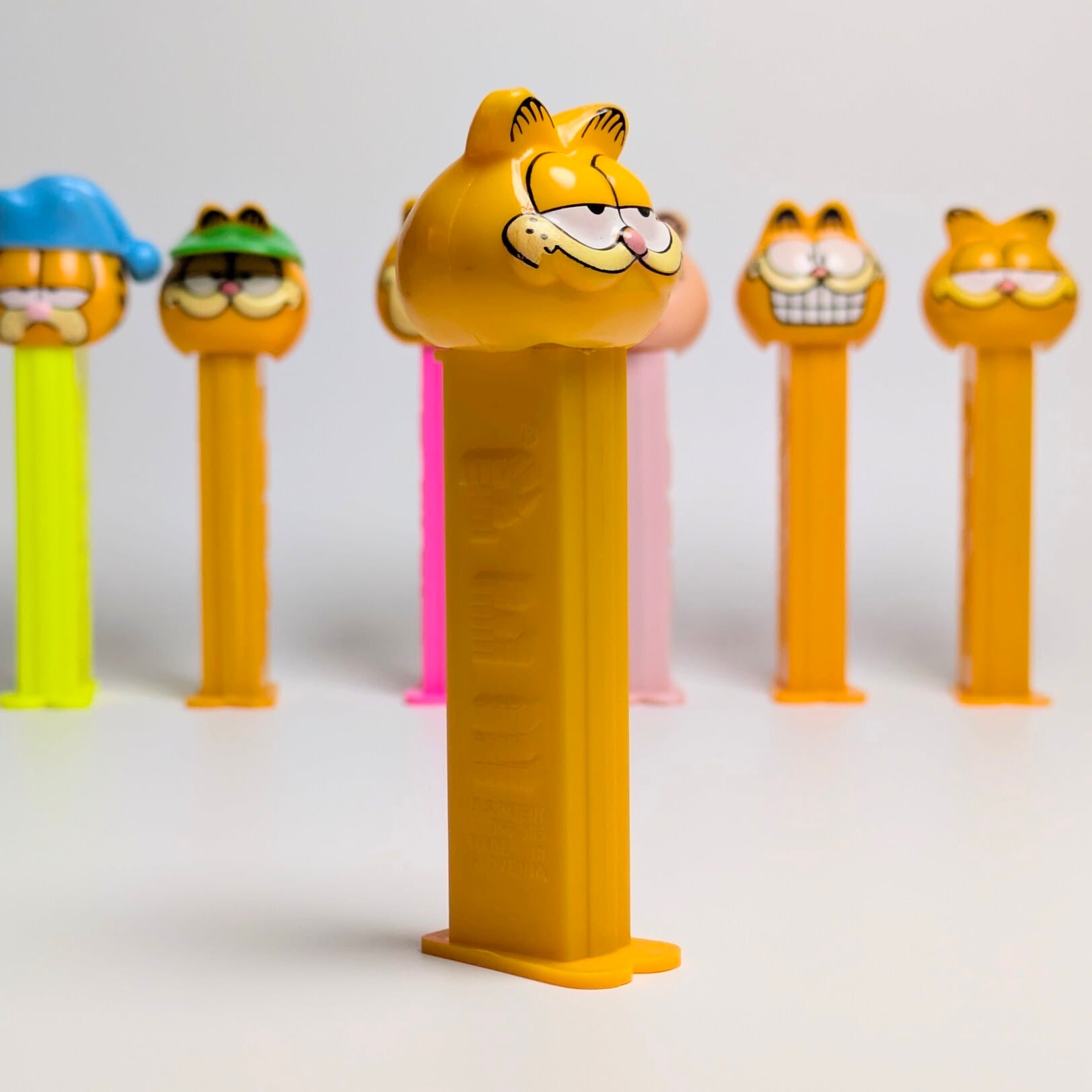 ☆ VINTAGE 90' ☆【 Garfield / ガーフィールド ) 】PEZ / ペッツ