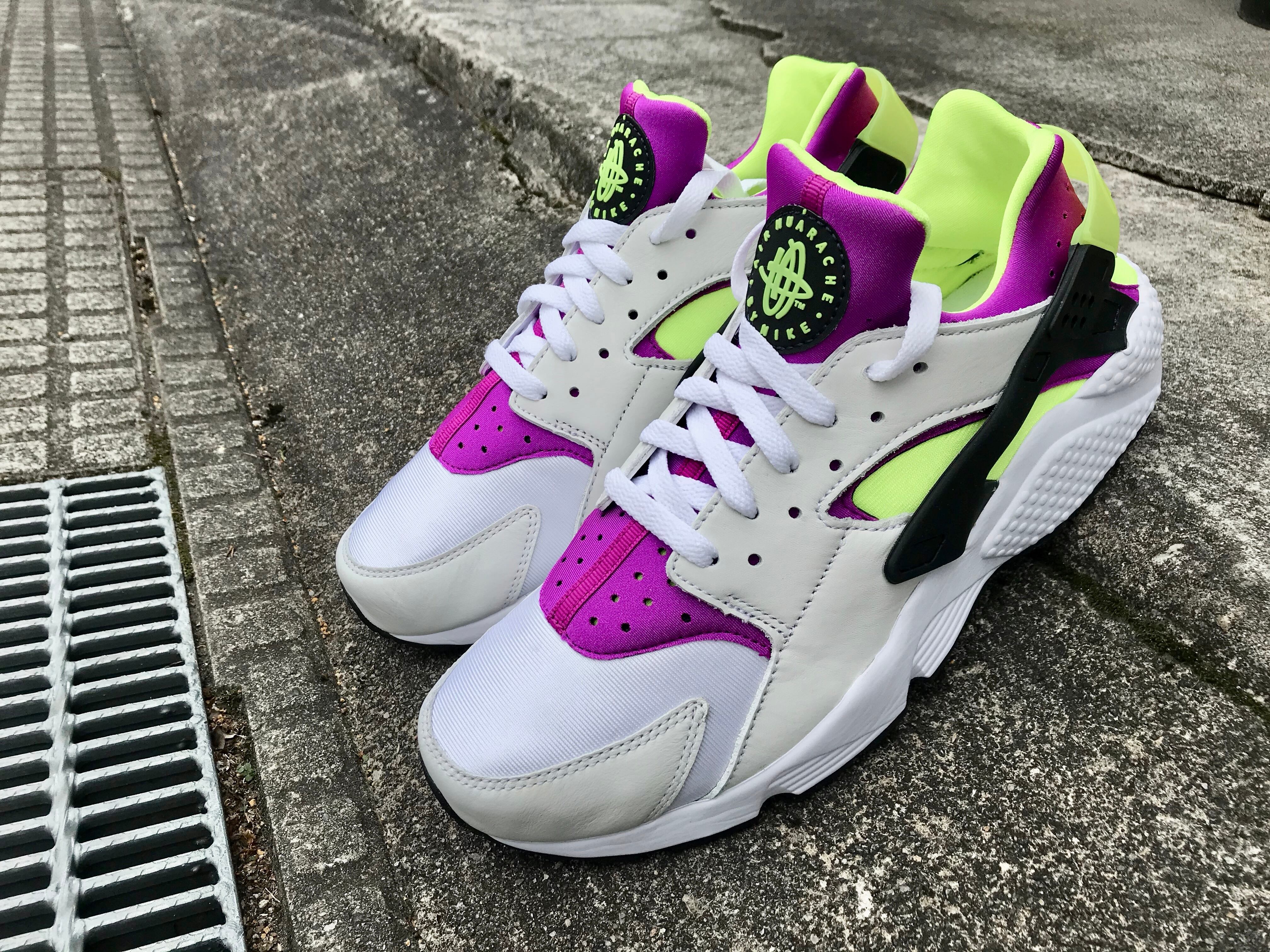 NIKE AIR HUARACHE RUN '91 《26cm》