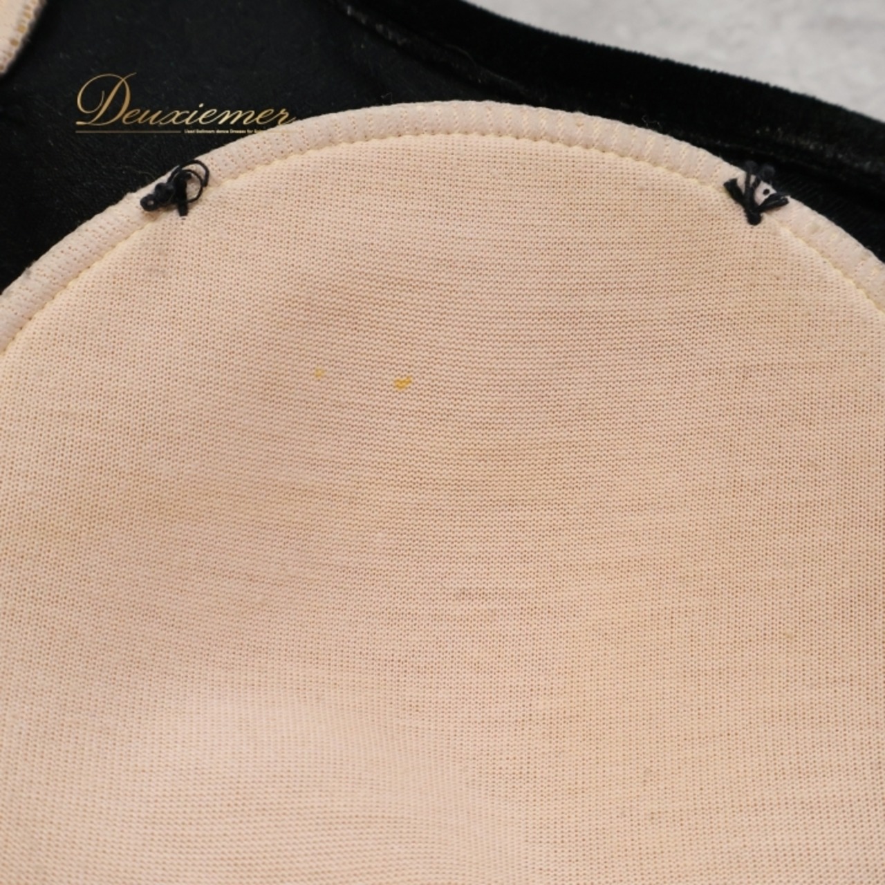 社交ダンス 衣装 チャコット Chacott ワンピース ドレス 黒 レース ベロア 高級感 綺麗 上品 パーティドレス ブラック系 フォーマル 大人可愛いエレガント デザイン スリム フィット感 シンプル 上品 黒ドレス レディース おしゃれ パーティ ステージ衣装 ロングドレス 社交ダンス衣装