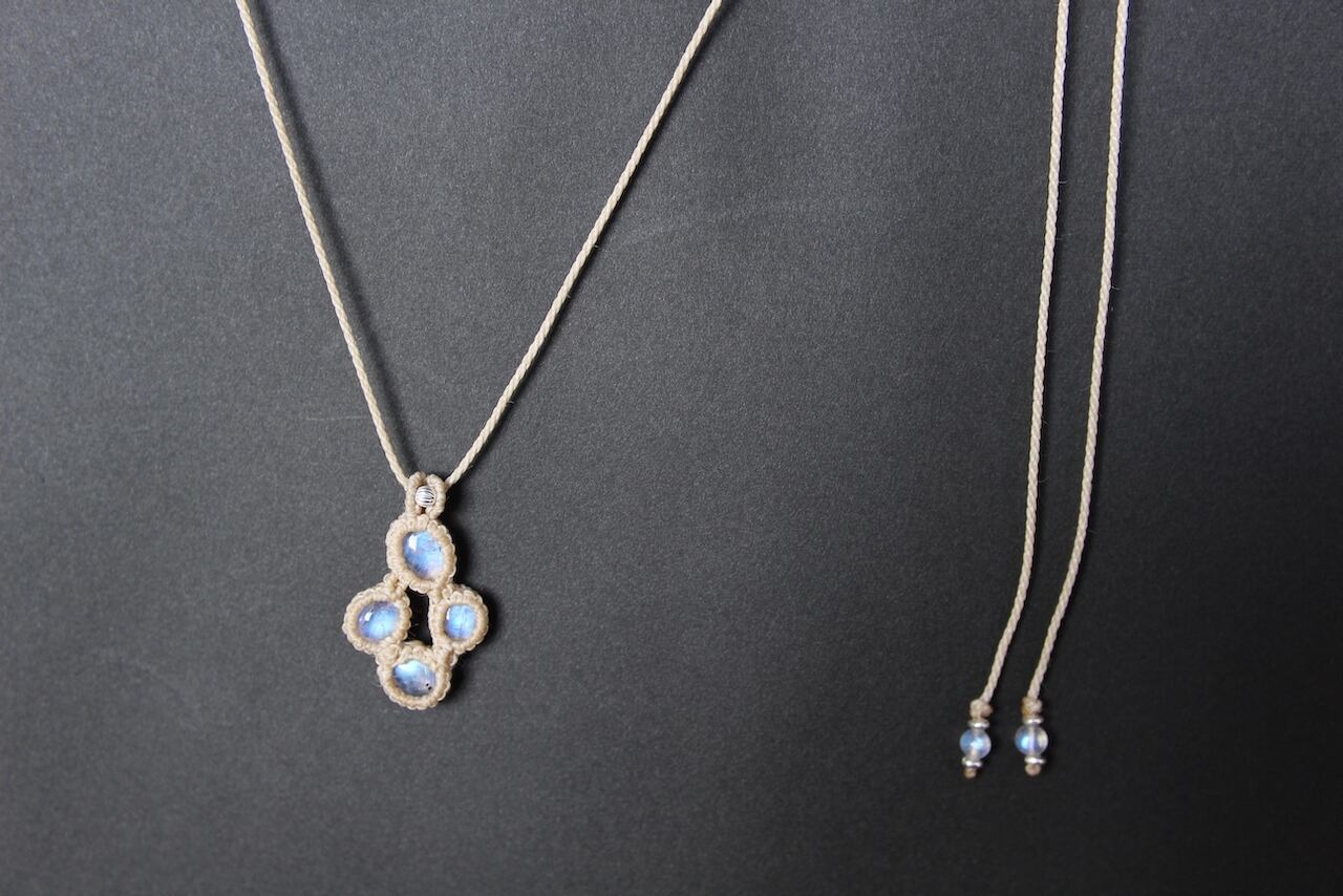 Blue moonstone mix micro macrame　circulation  pendant