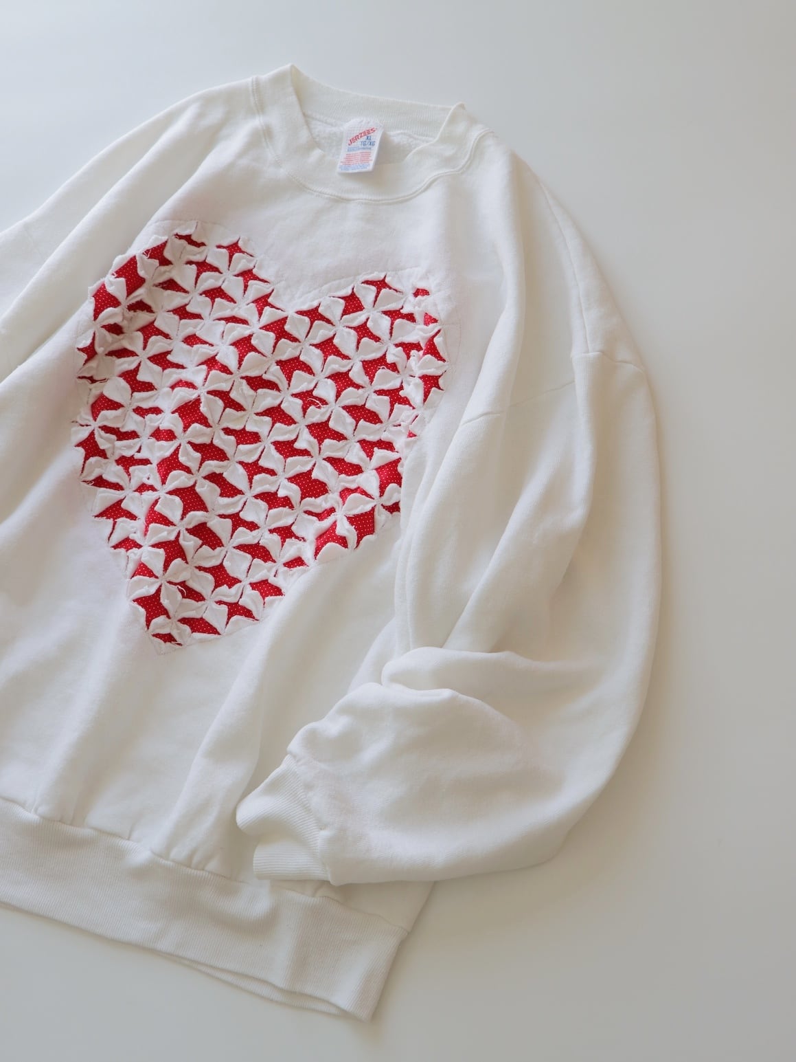 ●90s made in USA big heart patchwork design sweatshirt