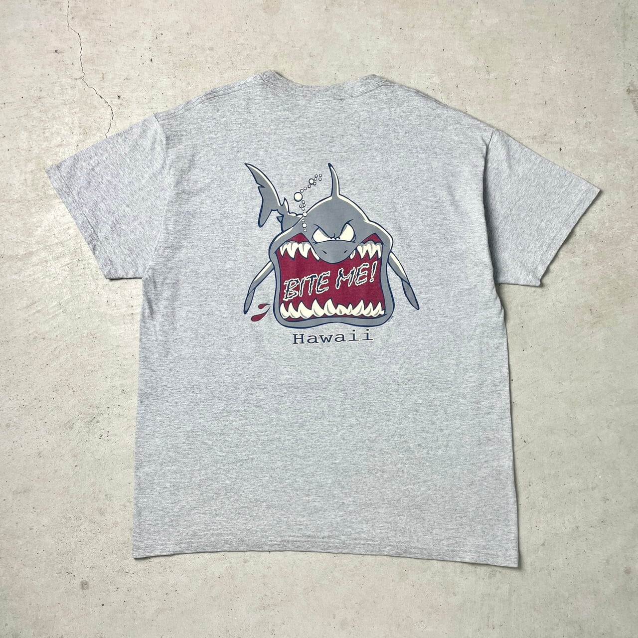 BITE ME! サメ アニマル キャラクター プリントTシャツ メンズXL 古着 