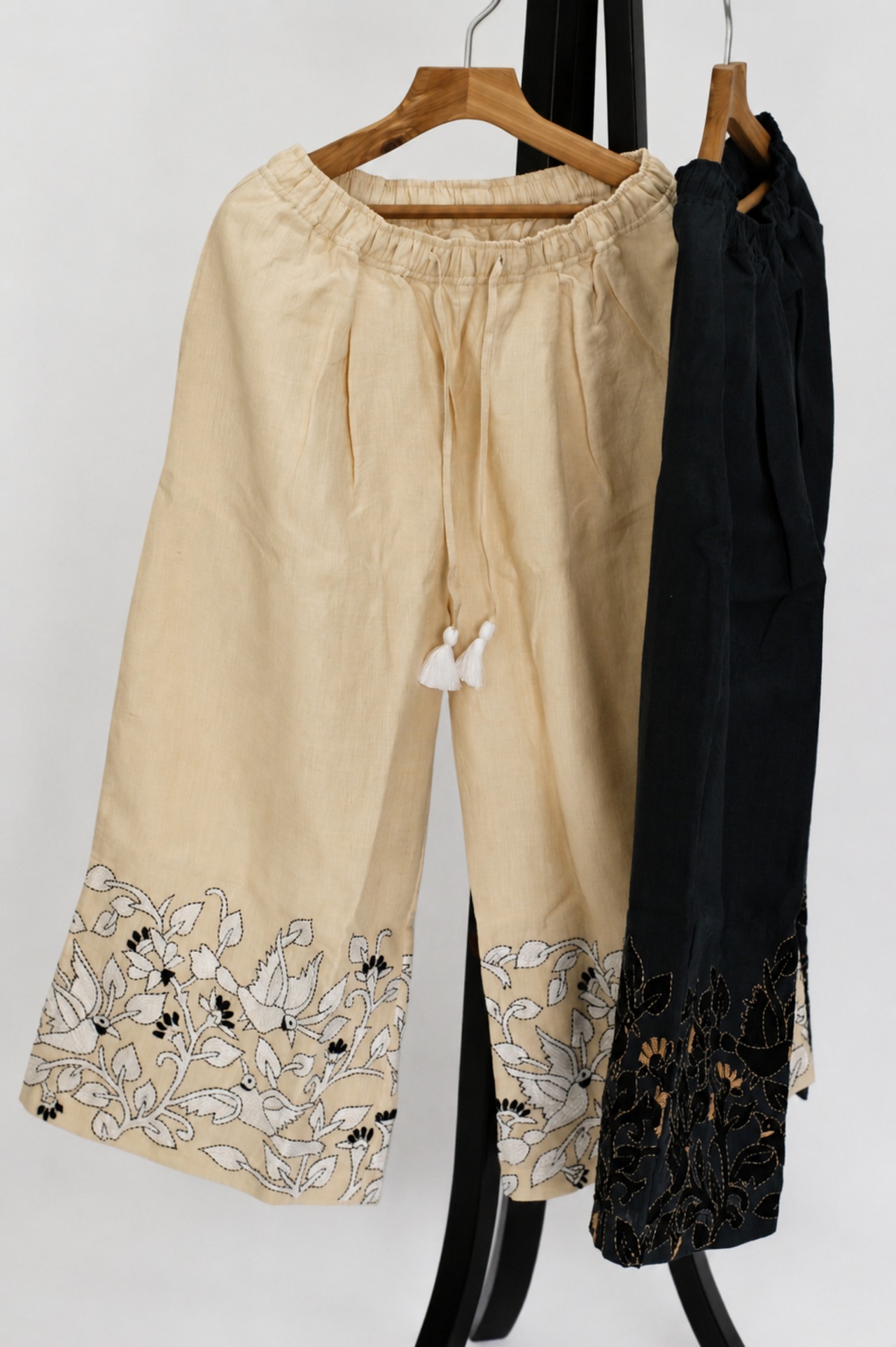 【BUNON】 Birds Pants / Ecru・Charcoal