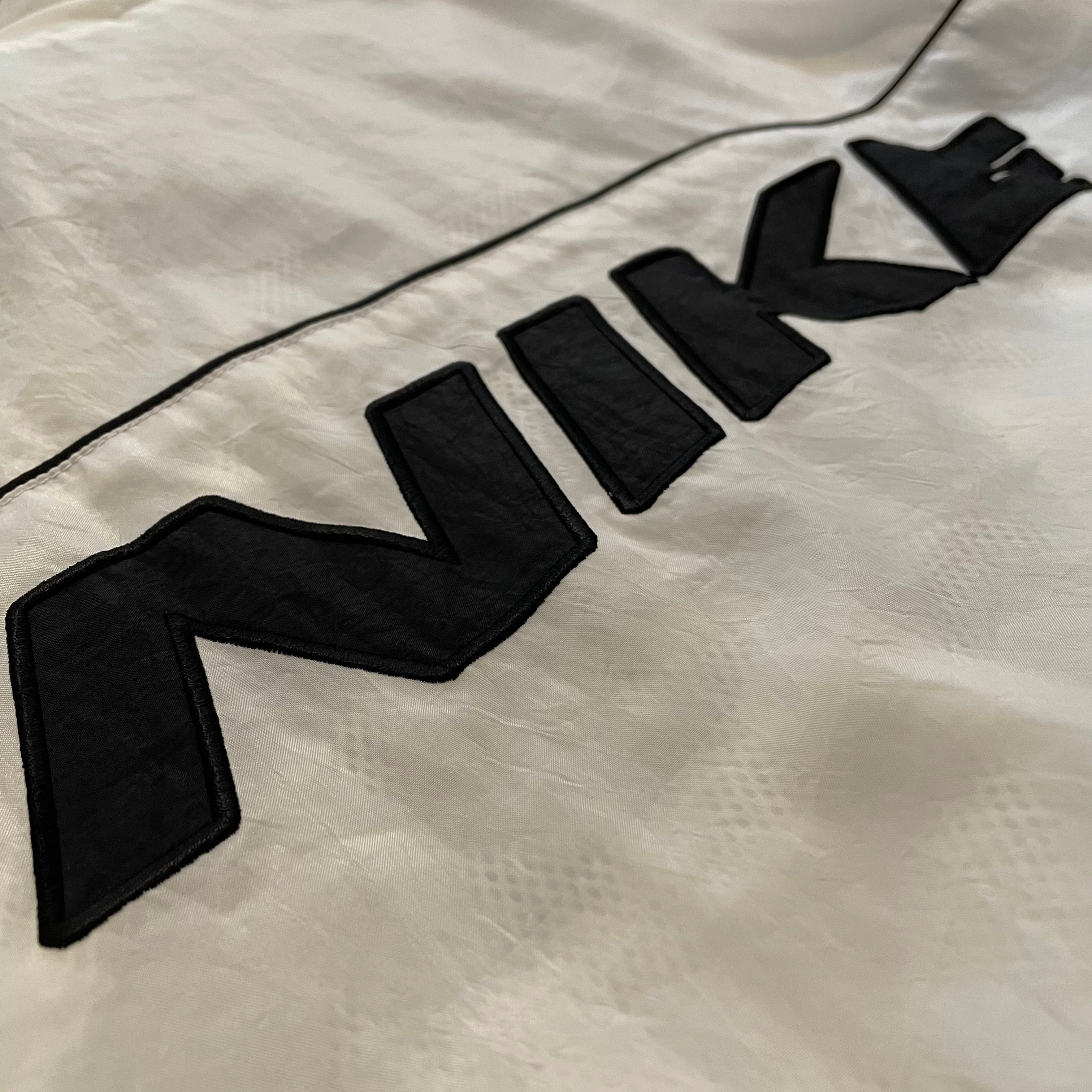 NIKE】90s 白タグ ナイロンジャケット スウィッシュ ナイキ 刺繍