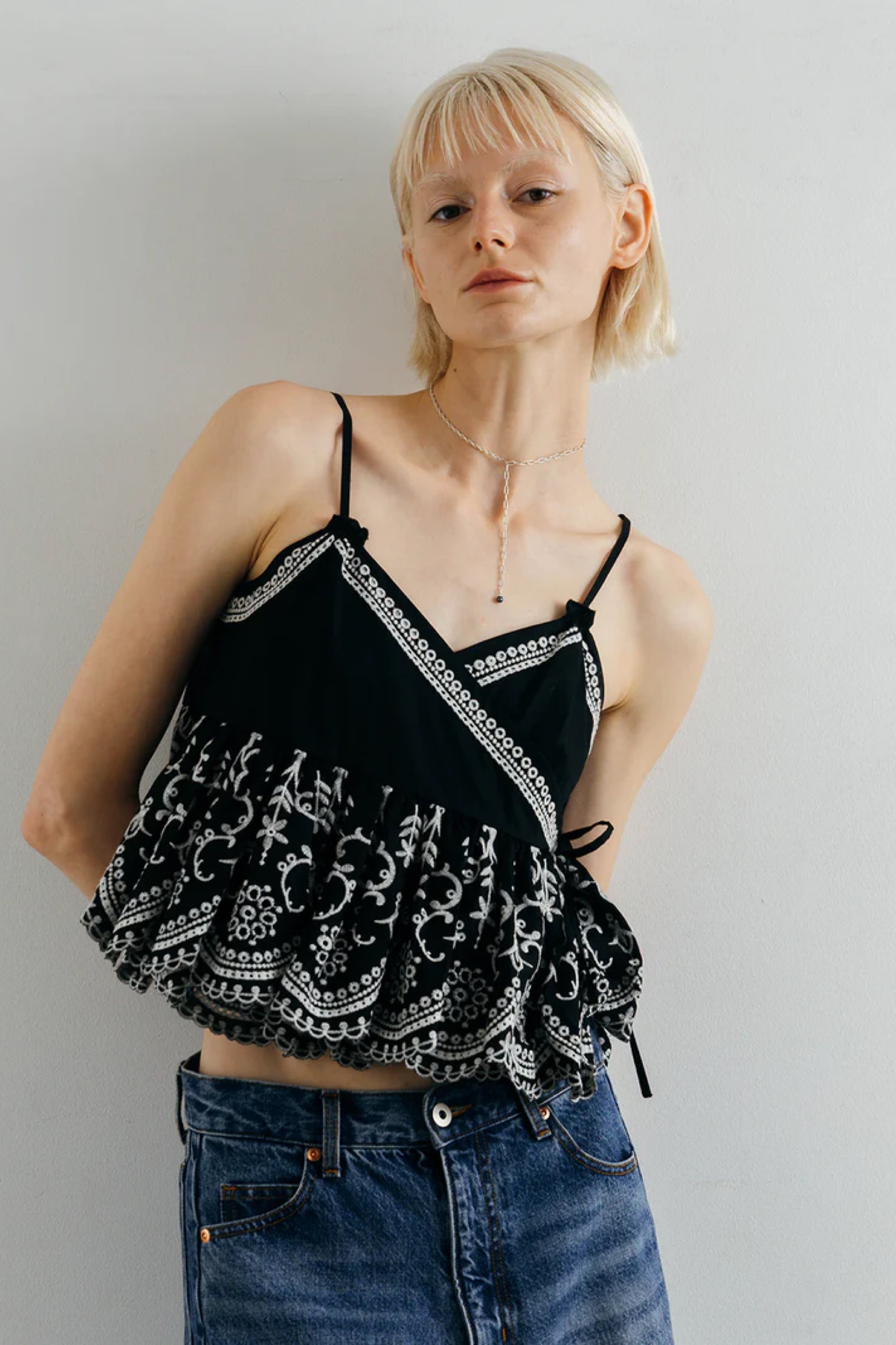 トップス CREDONA LACE PATCHWORK TOPS CREDONA LACE PATCHWORK TOPS レースパッチワークトップス Black