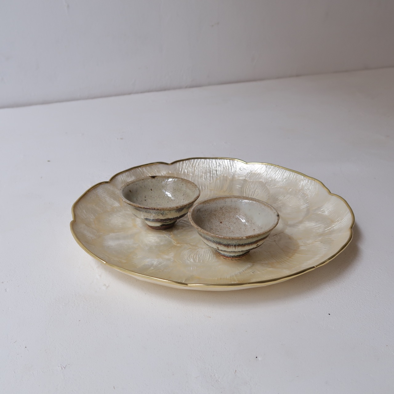 お花のシェルトレイ