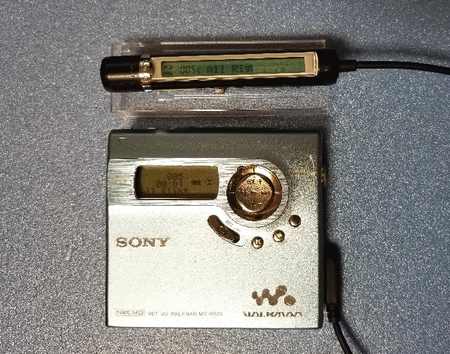 SONY MZ-N920 ポータブルMD レコーダー Sony MZ-N920 Silver Net MD Walkman Portable Minidisc Player
