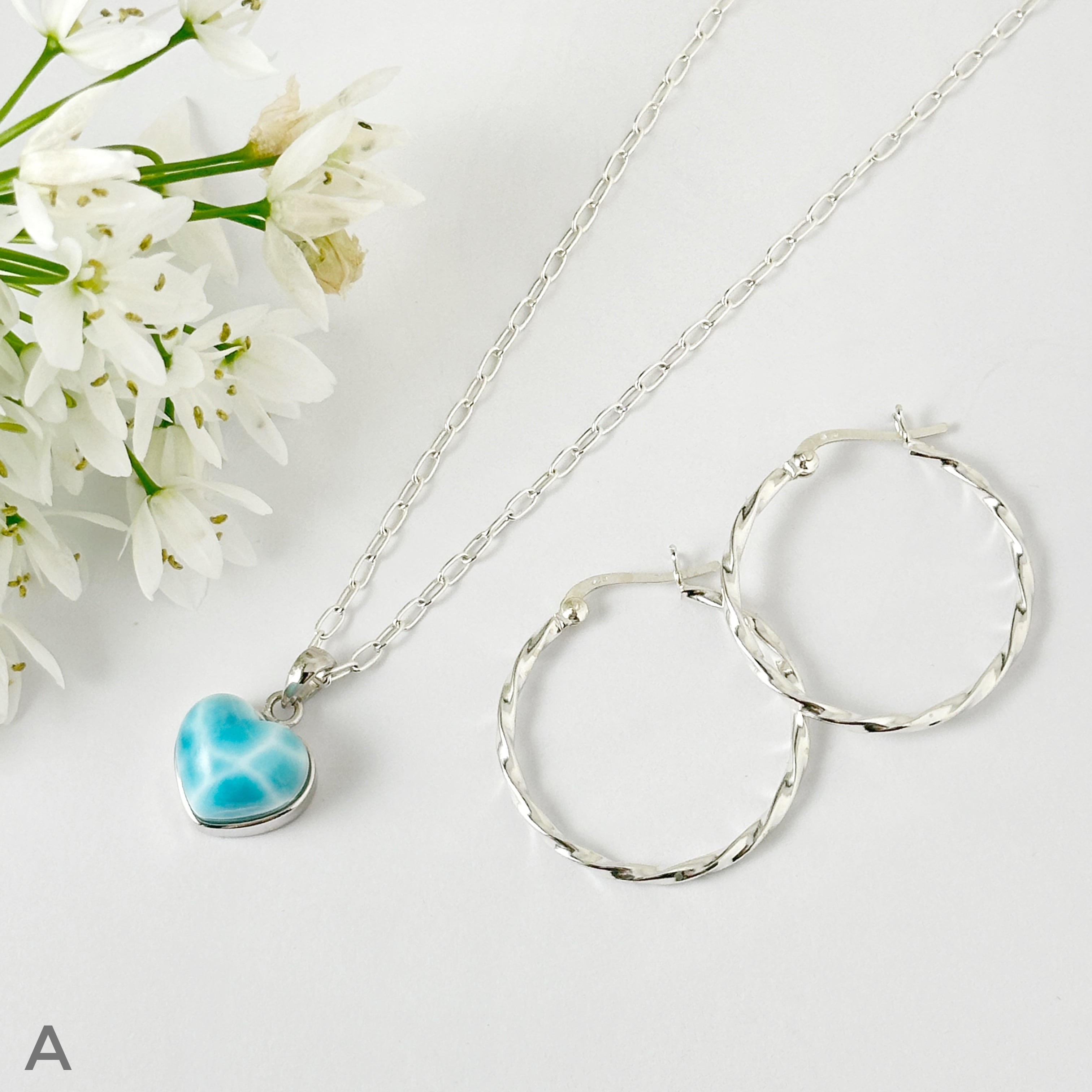 まゆ様♥️ラリマー ハートチャーム(シルバー925)&フローライトハート天然石 ラリマー ハート型 ペンダント M サイズ | 【公式通販】鎌倉のシルバー