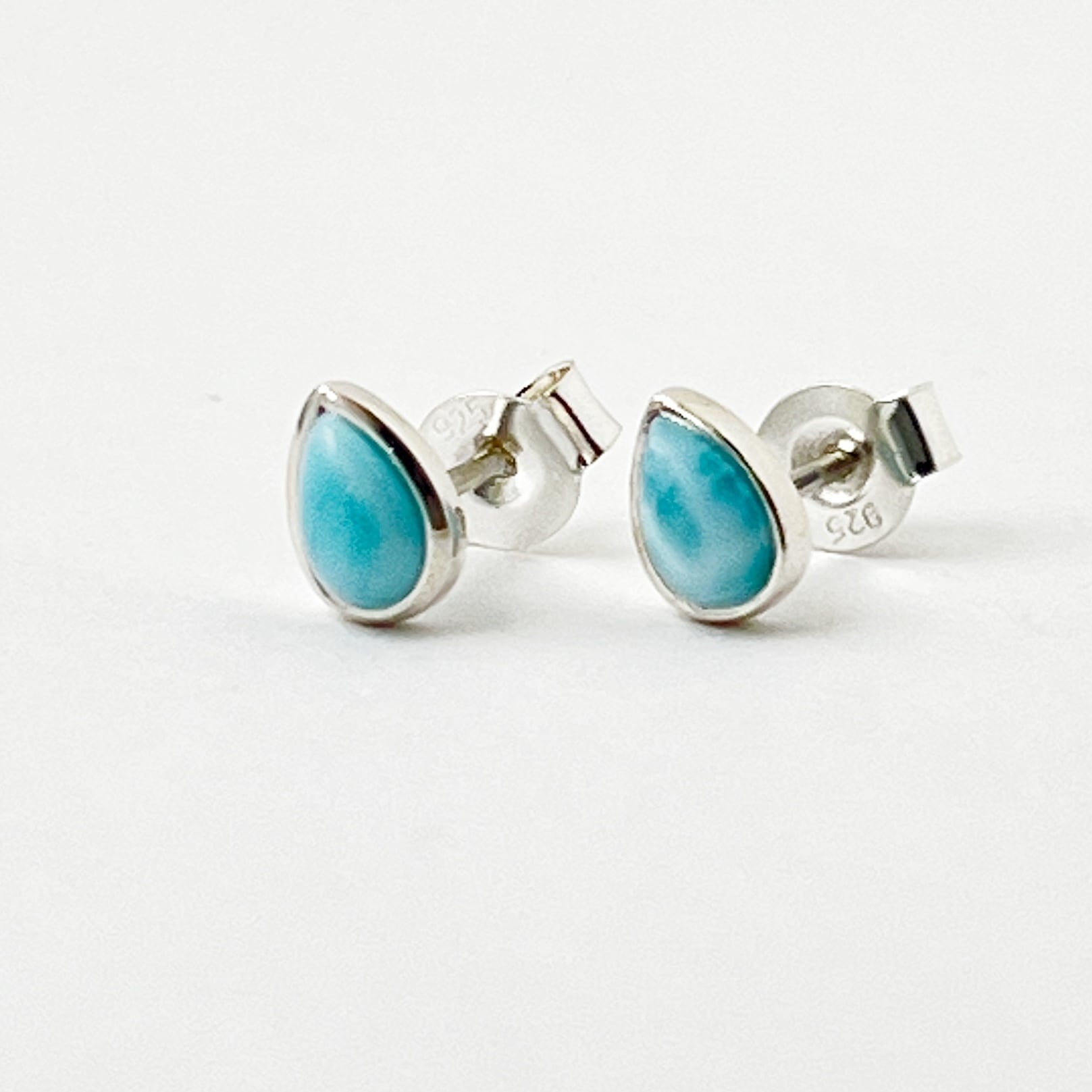 ラリマー ドロップ スタッドピアス S size 0.7 x 0.5 cm | 【公式通販