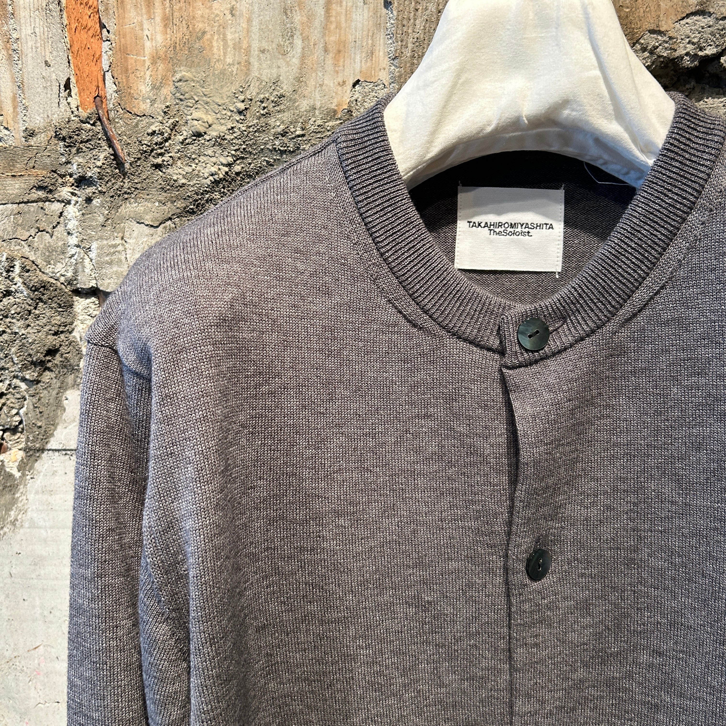 トップス soloist reglar fit crew neck cardigan. TAKAHIROMIYASHITA The SoloIst.【タカヒロミヤシタ ザ ソロイスト
