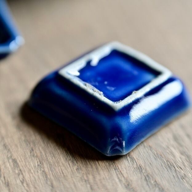52007】 伊万里豆皿 瑠璃色(1枚） / Imari Pea Plate Blue | 古道具