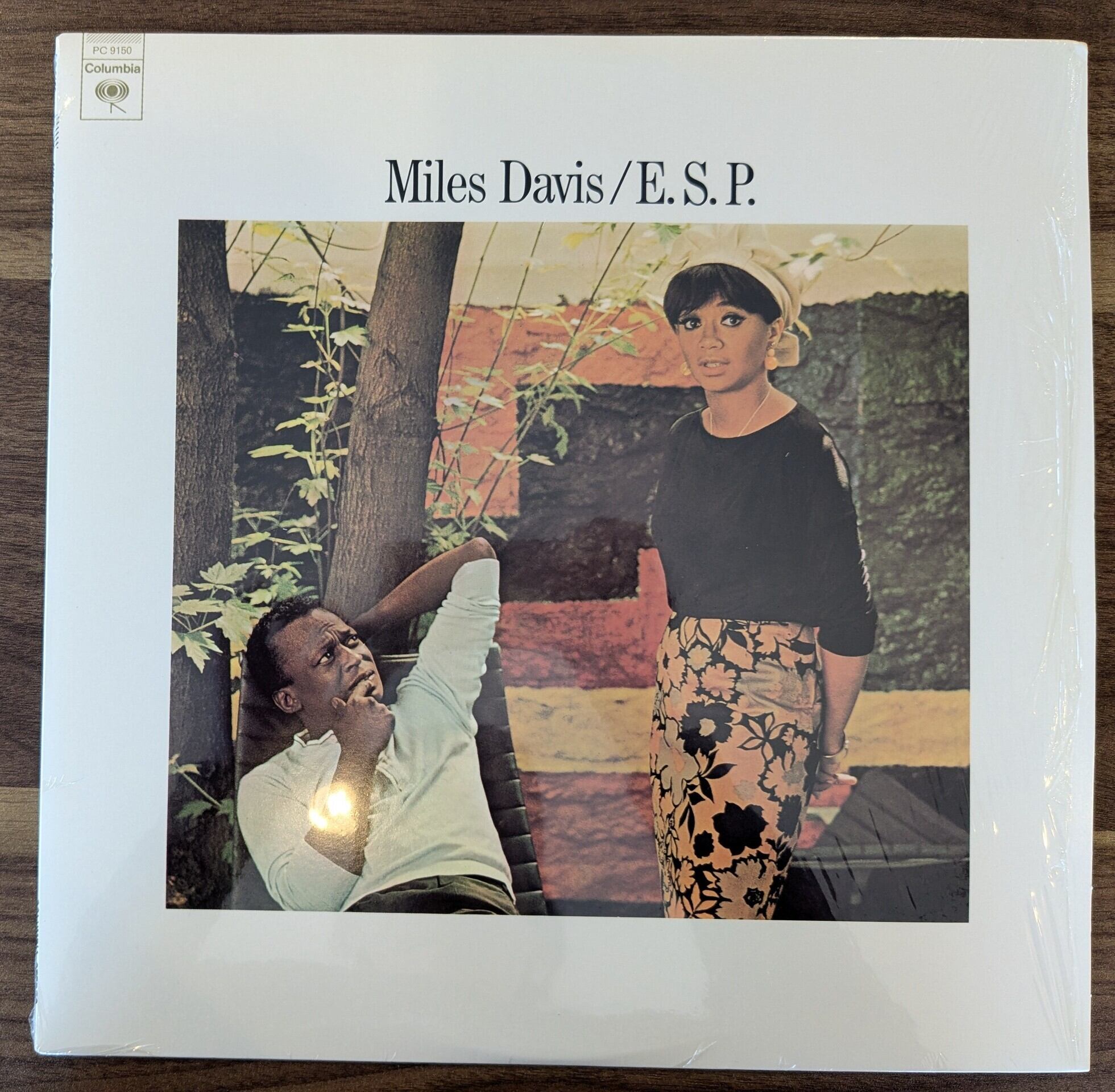 Miles Davis「E.S.P.」：LPレコード | 音とこだま