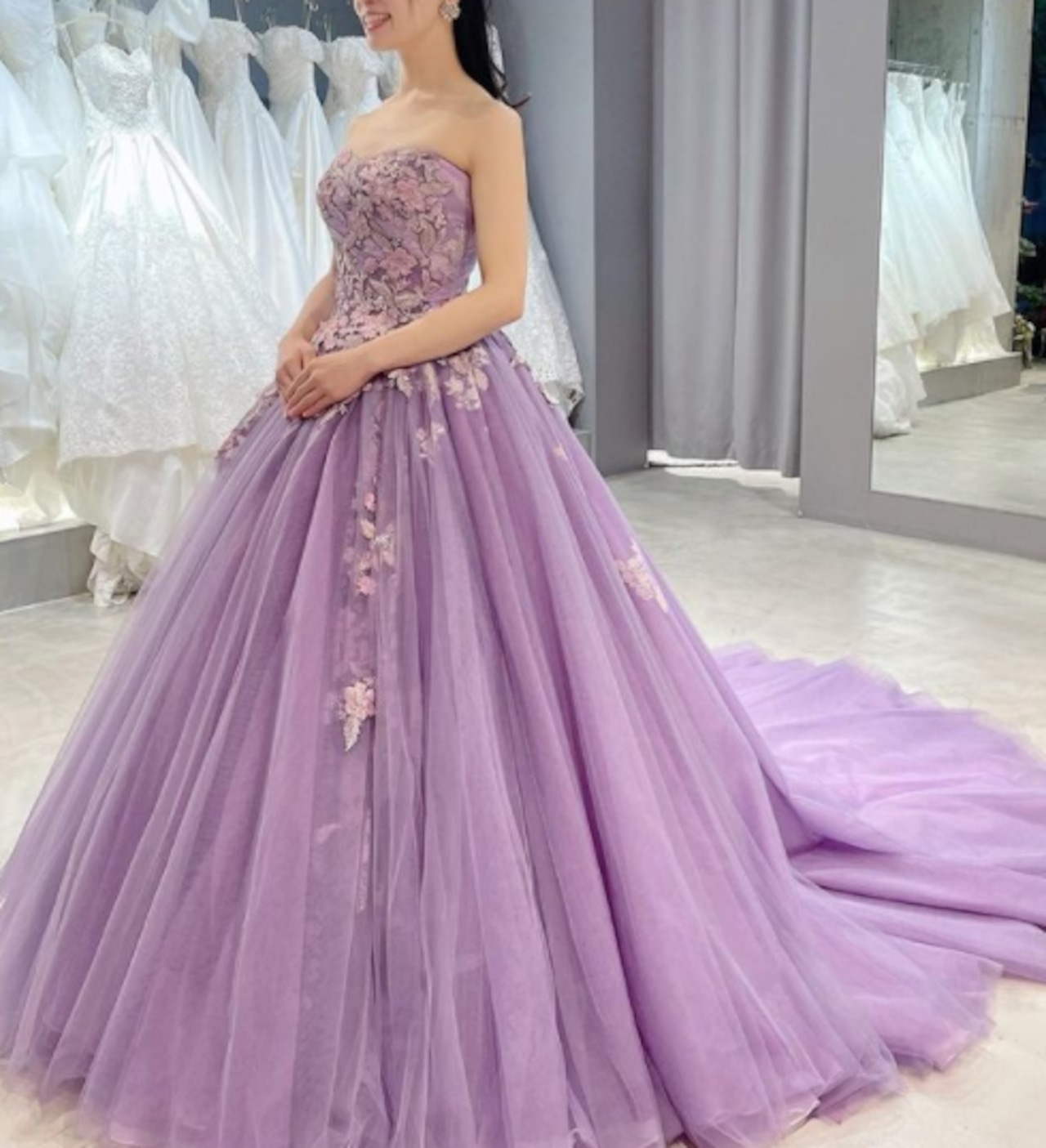 カラードレス 紫 編み上げ 上品レース刺繍 ノースリーブ Aライン  