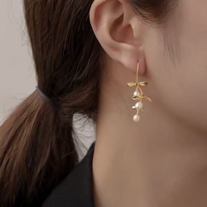 プラントモチーフパールピアス 00332