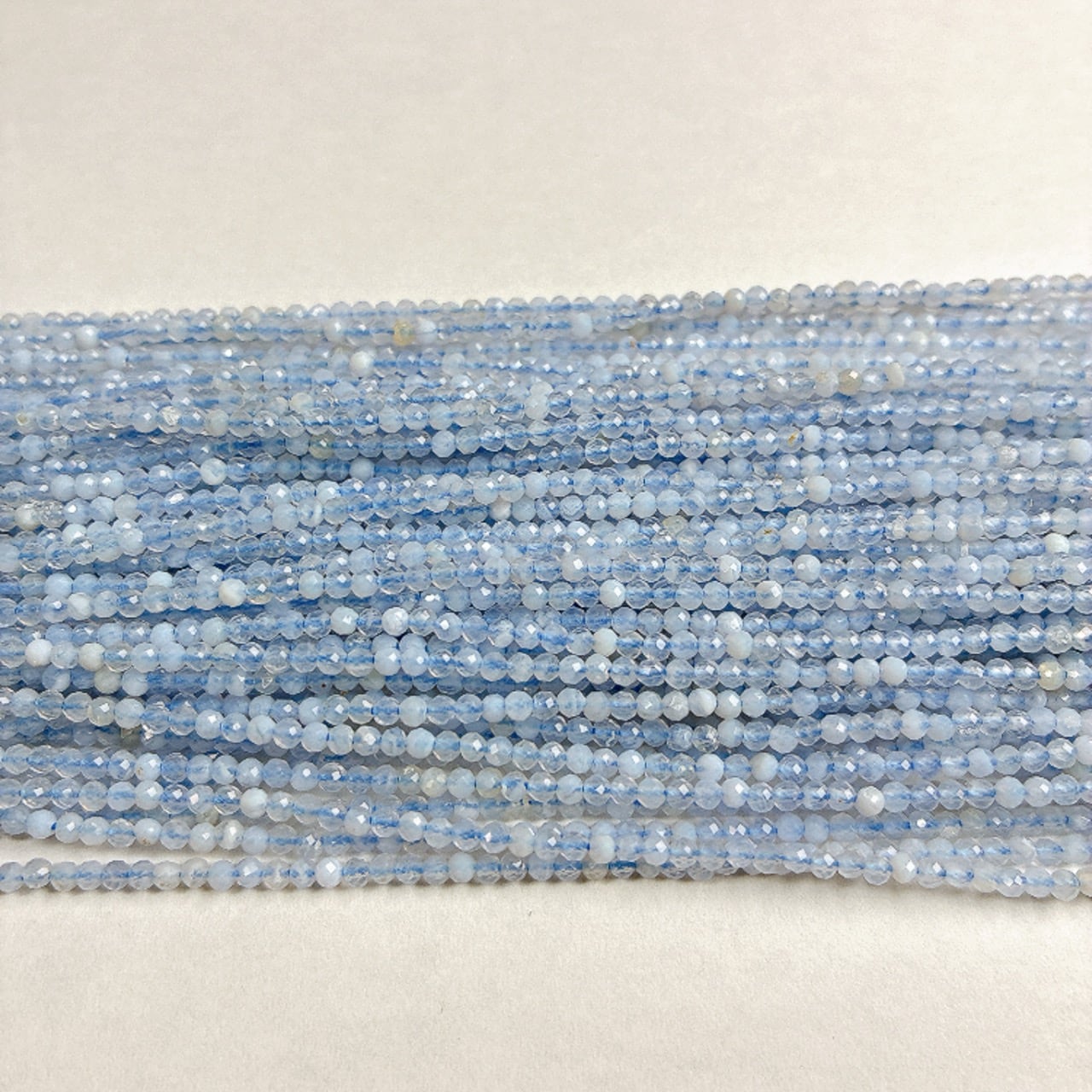 ブルーレースアゲート ラウンド ブルー 2mm | K0008